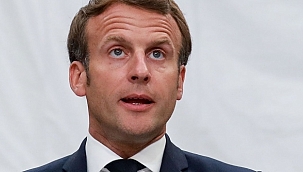 Macron'un sağlık kartı sosyal medyaya sızdı 