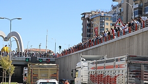 Alt geçitteki kazada 4 kişi yaralandı! 