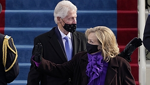 Hillary Clinton eşini hastane ziyareti! 