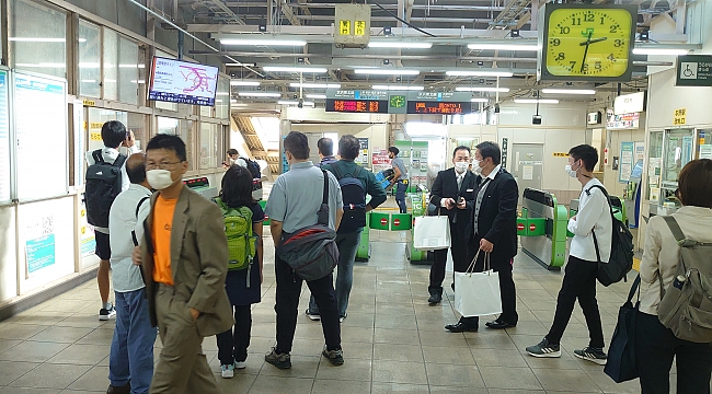 Japonya'da tren seferleri askıya alındı 