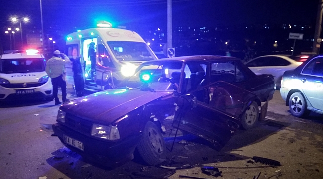 Kocaeli'de trafik kazası: 3 yaralı 