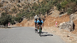 Nemrut Dağı'na 'bisikletli' tırmanış