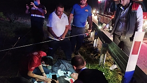 Otomobil bariyerlere çarptı: 6 yaralı