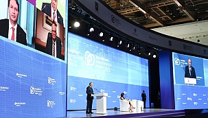 Putin: Enerjiyi silah olarak kullanmıyoruz 