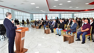 Vali Baruş'tan Muhtarlarla Toplantı! 