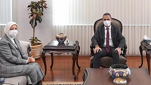 AK Partili Çalık'tan Bakan Özer'e ziyaret