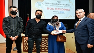 Ödül töreninde duygusal anlar