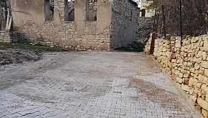 Arapgir'de kilit taş çalışmaları 