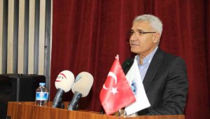 Başkan Güder'den öğrencilere jest