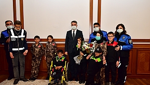 Özel Çocuklardan Vali Baruş'a Ziyaret 