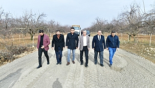 Yeşilyurt'ta bağlantı yollarını yenileniyor