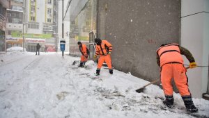 Battalgazi'de karla mücadele çalışmaları devam ediyor