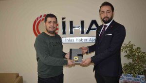 Bülbüloğlu'ndan İHA'ya ziyaret