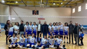 Genç voleybolcular Türkiye yarı finaline çıktı