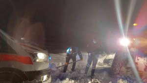 UMKE ekibini paletli ambulans ile kurtarıldı