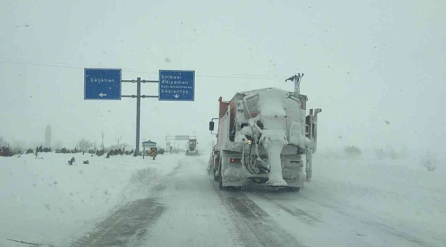 Malatya'da kar nedeniyle 524 mahallenin yolu kapandı