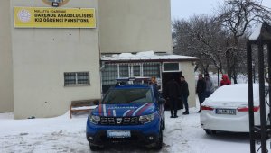 Yolda kalan vatandaşlar yurtta ağırlanıyor