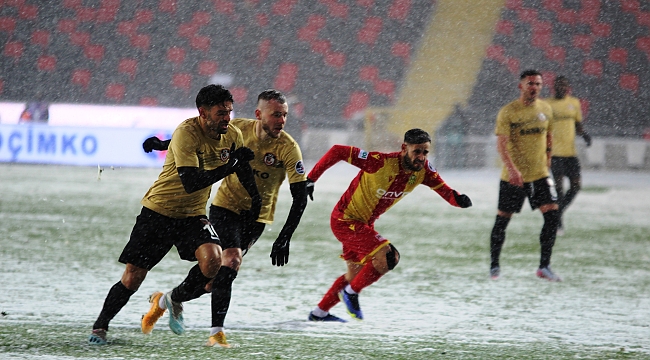 Malatyaspor maçı kar yağışı nedeniyle ertelendi