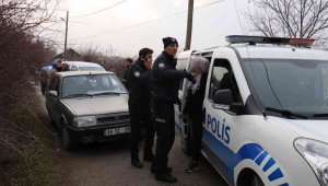 Tacizde bulunmaya çalıştığı kadın tarafından bıçaklandı