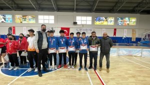 Teknik lise öğrencileri adını Türkiye yarı finaline yazdırdı