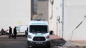 Emekli polis dişçide sıra beklerken hayatını kaybetti