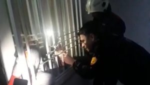 Küçük kızın yardımına itfaiye koştu