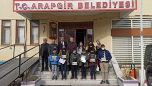 Başkan Cömertoğlu'ndan öğrencilere destek