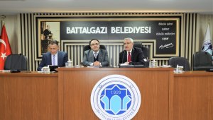 Başkan Güder Böke'ye sunum yaptı