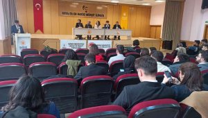 Hukuk Fakültesi öğrencileri "Meclis Simülasyon" etkinliği yaptı