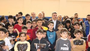 Malatya'da 200 çocuğa eşofman