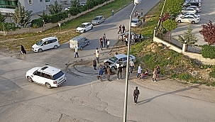 İki otomobil çarpıştı: 5 yaralı