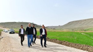 Yeşilyurt Belediyesi ekipleri mahallelerin ulaşım ağını yeniliyor