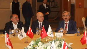 İş dünyası ve üniversiteli gençler buluştu