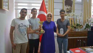 'Emre 44' robot ile gelen ödül