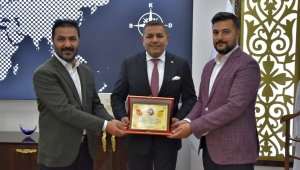 Malatya TSO'dan başarıya plaket