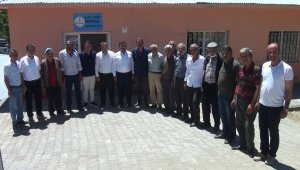 Sülük, mahallelilerle bir araya geldi