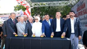 Arguvan Kapalı Spor Salonunun temeli törenle atıldı