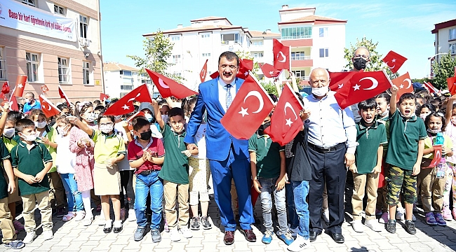 Başkan Gürkan'dan eğitimde yüksek standart vurgusu
