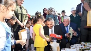Hayvan barınağı misafirlerini ağırladı