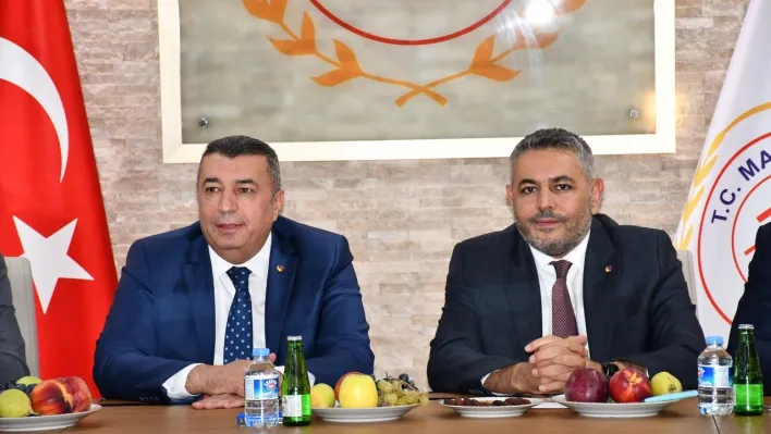 Siyasetin yeni gözdeleri 