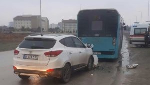 Cip ile otobüs çarpıştı: 2 yaralı