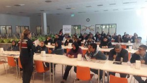 Jandarmadan kadına el kalkmaz eğitimi