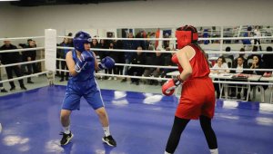 Malatya'da büyük kadınlar boks il şampiyonası yapıldı