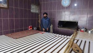 Akçadağ'da soğuk hava ekmek fırınını dondurdu