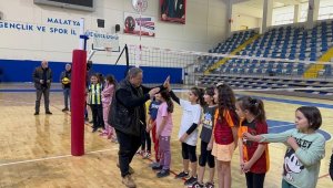 Fendoğlu hafta sonunu spor yapan gençlerle geçirdi