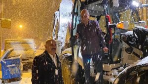 Doğanşehir ilçesinde kar yağışı etkili oldu