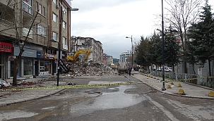 Depremin yıkımını korkuyla izlediler