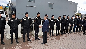 Emniyet Genel Müdürü deprem bölgesinde 