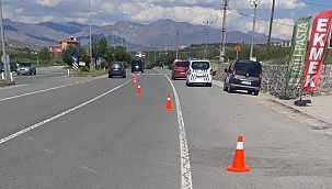 Hafif ticari aracın çarptığı küçük kız hayatını kaybetti 