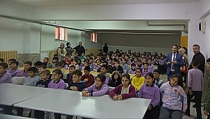 Darende'de öğrencilere Kukla gösterisi 